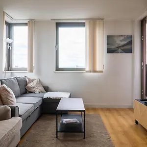 Apartment Air - Shadwell - Great Transport Links, London